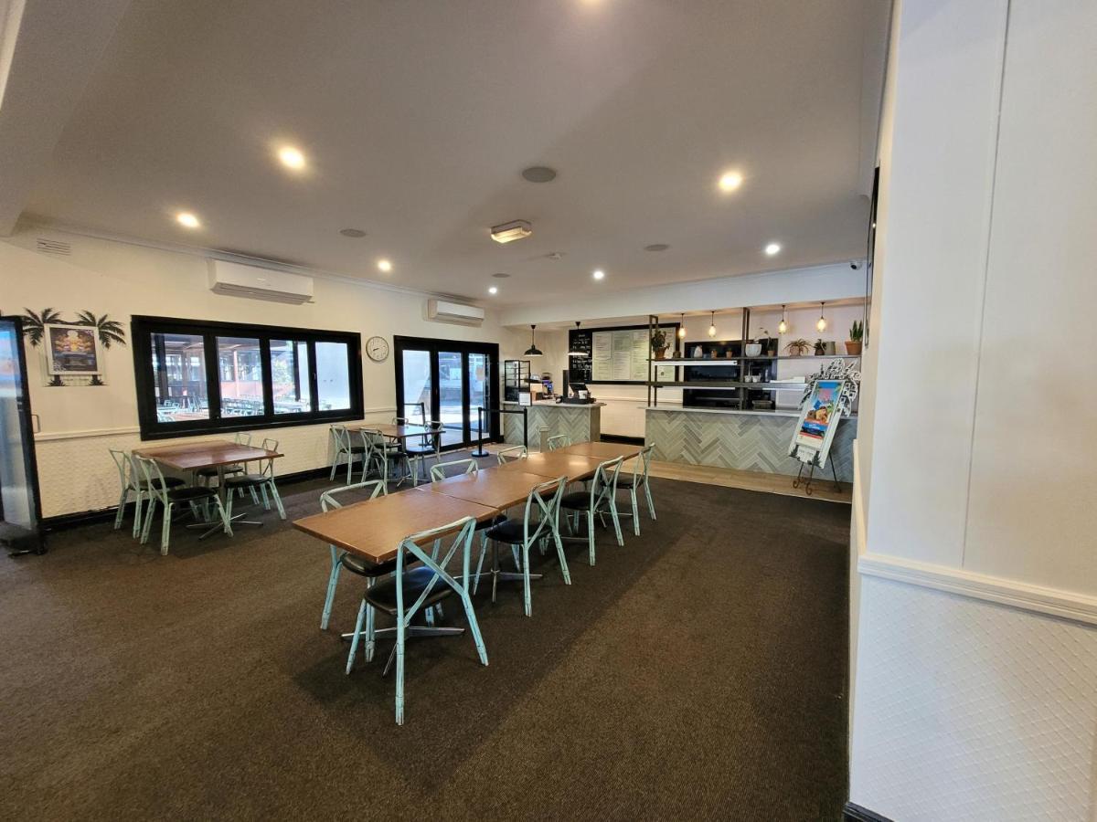 Palm And Pawn Motor Inn Wagga Wagga Εξωτερικό φωτογραφία